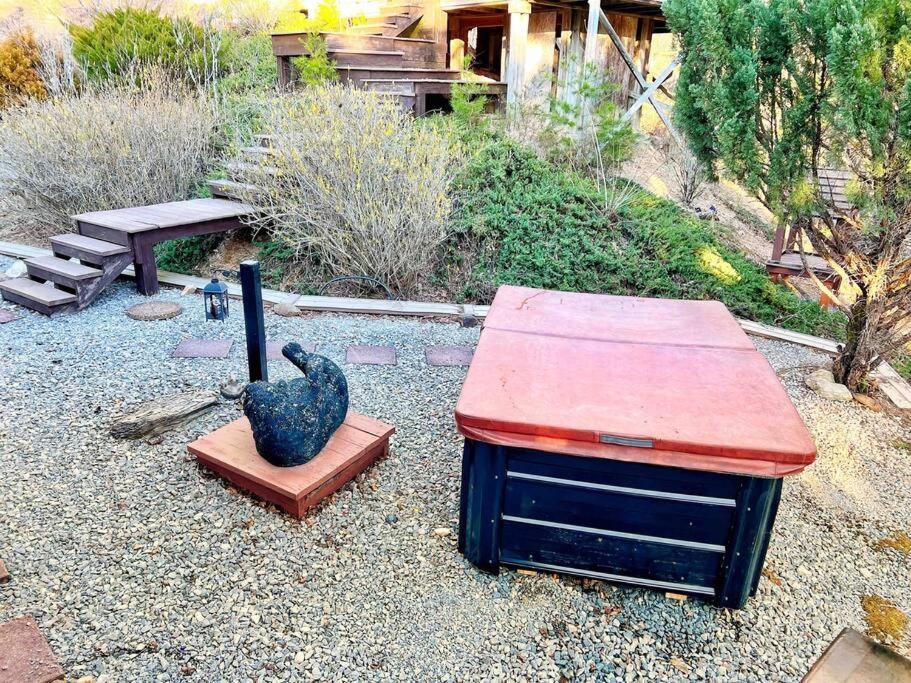 Вілла Tiny House, Wifi,Hot Tub,Secluded Cosby Екстер'єр фото