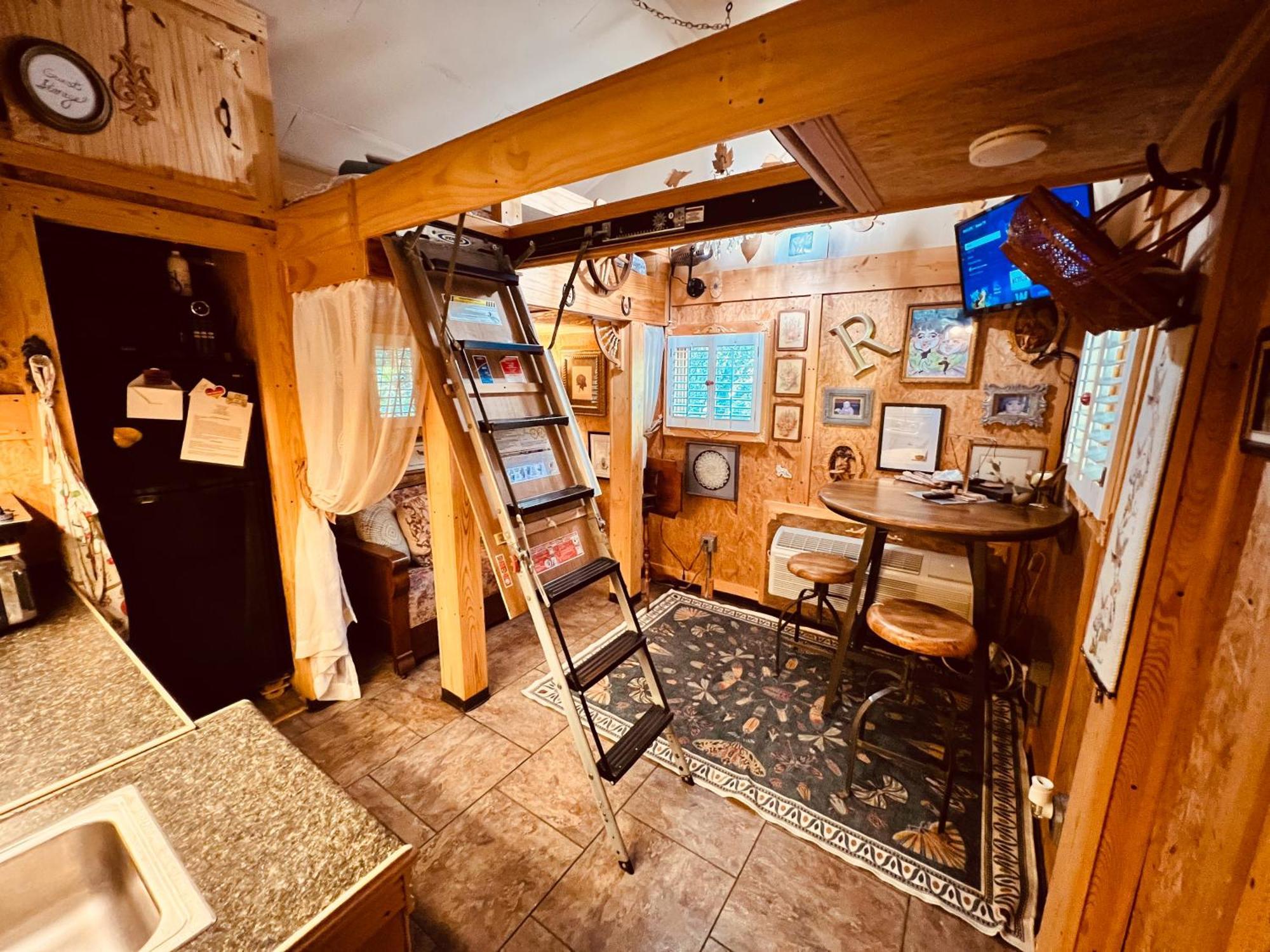 Вілла Tiny House, Wifi,Hot Tub,Secluded Cosby Екстер'єр фото